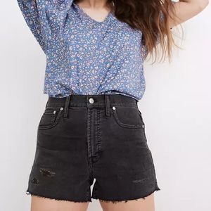Madewell Black Distressed Perfect Jean Short - 25
